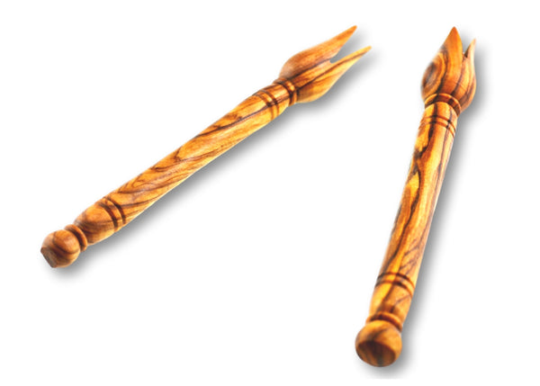 2 wooden olive wood Olive Picks Bites Stabbers Pince fourchette pour olives fromage en bois d'olivier by MR OLIVEWOOD® wholesale manufacturer US based supplier USA Canada
